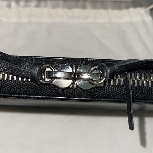 Balenciaga wallet preloved excellent condition black leather full set. - Picture 6 of 12